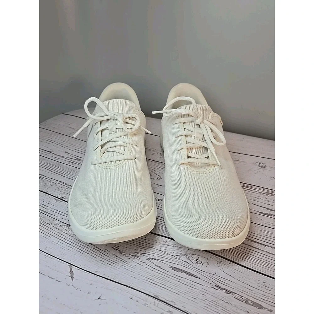 Kizik Madrid Eco Knit Mens 10.5 White‎ Cream Shoes Athletic Running Walking